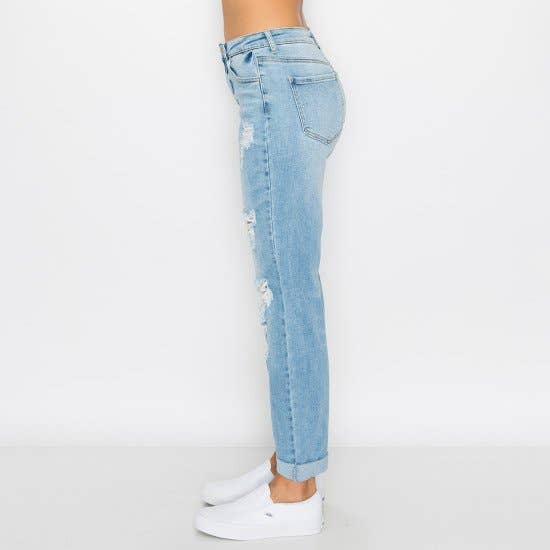 The Off-Duty Cuffed Boyfriend Jean